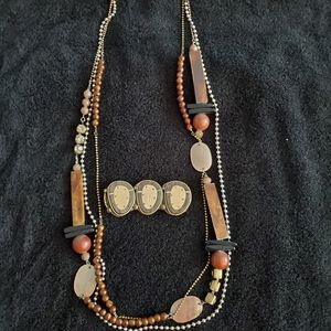 Chico's necklace and bracelet set